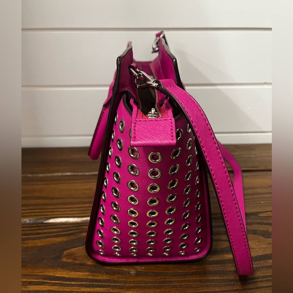 Michael Kors magenta purse - Picture 4 of 12